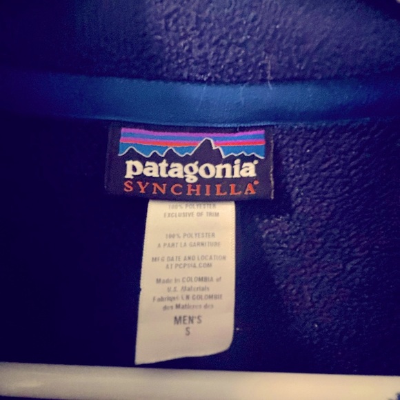 COPY - Patagonia Light weight but warm jacket! 3 pockets available zip front! - Picture 3 of 4